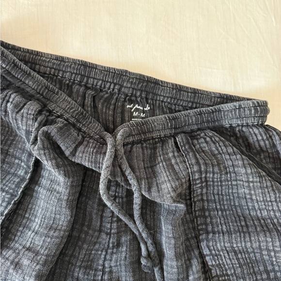 Out from under gauze pants - Picture 2 of 5